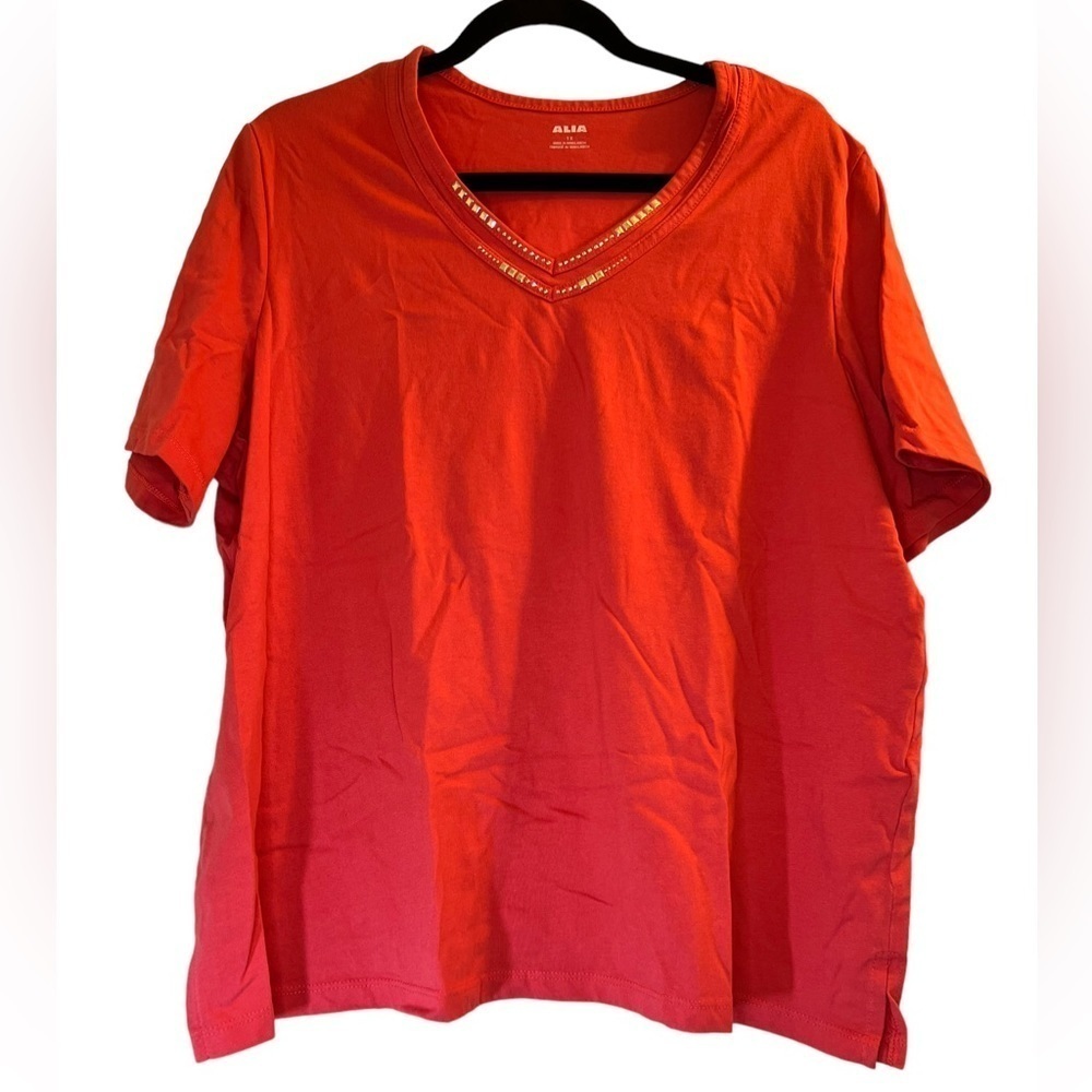 Sale Alia Women’s Top 1X Coral V-Neck Short Sleeves Sequins - Picture 2 of 10